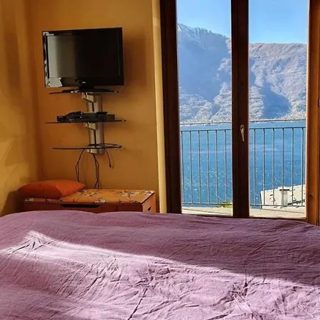 Picturesque In With Balcony